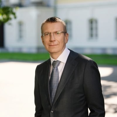 Kas būs pirmais "lēdijs"? Par Latvijas Valsts prezidentu ievēlēts ilggadējais ārlietu ministrs Edgars Rinkēvičs (Bilde 2)